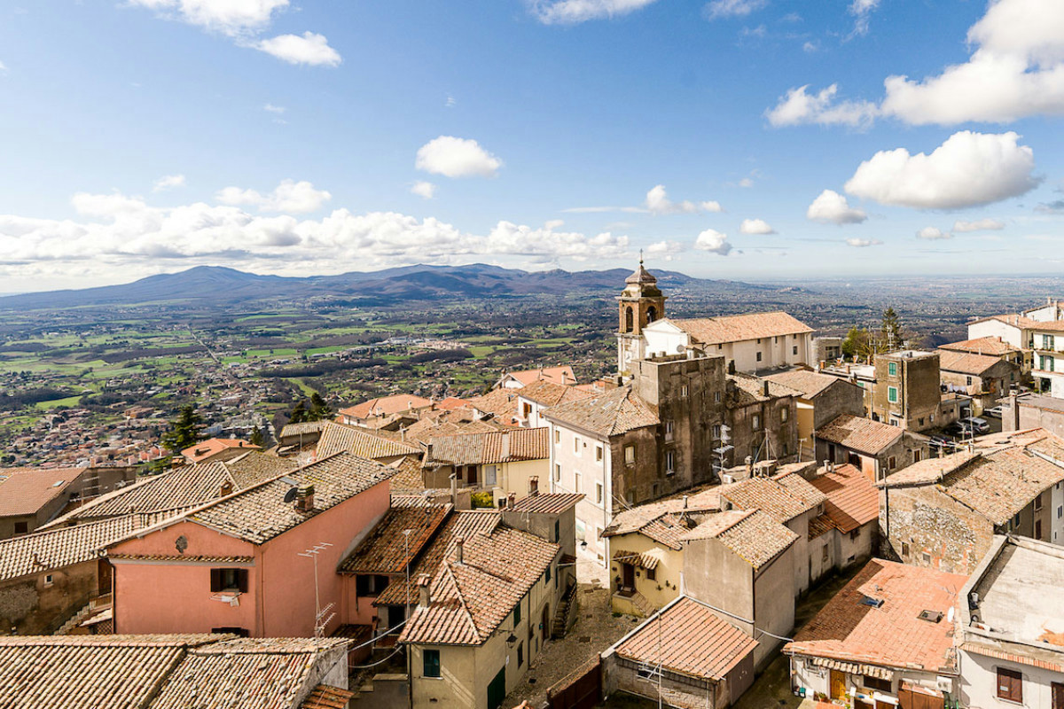 A pochi chilometri da Roma c’è un borgo dimenticato dove il tempo si è fermato agli anni ’50